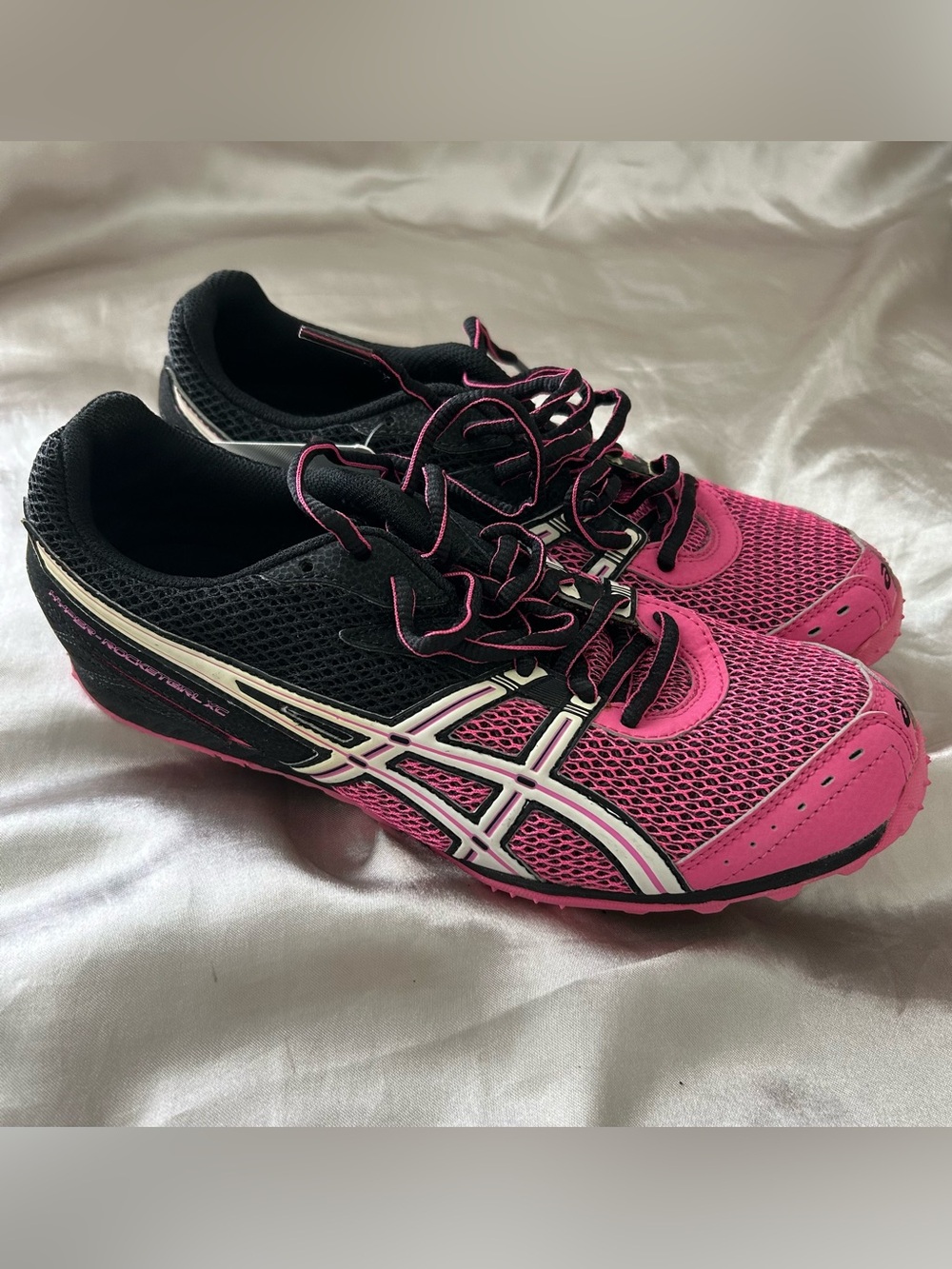 ASICS Women's Pink and Black Mesh Running Sneakers New With Tag